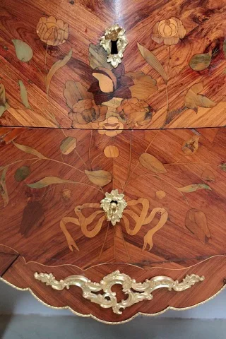 Commode Louis XV en Marqueterie XVIIIeme