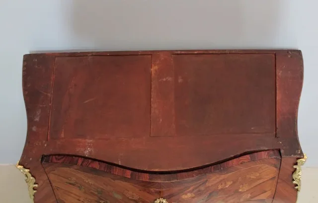 Commode Louis XV en Marqueterie XVIIIeme