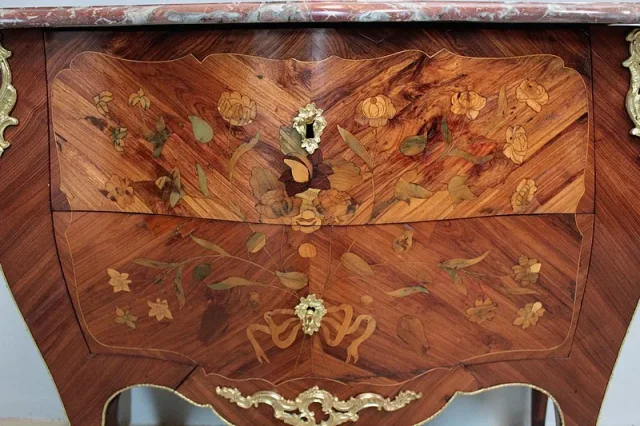 Commode Louis XV en Marqueterie XVIIIeme