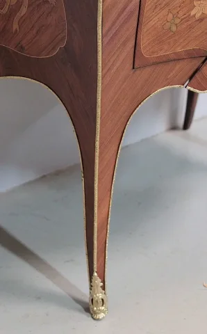 Commode Louis XV en Marqueterie XVIIIeme