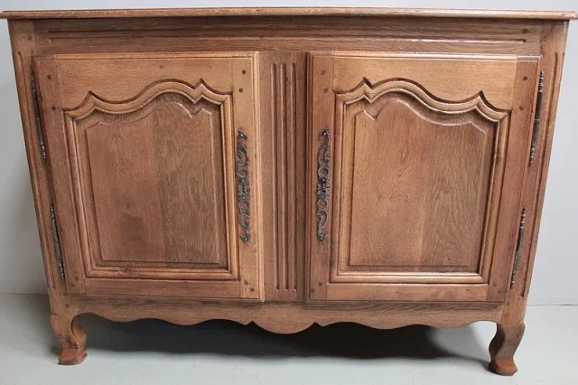LOUIS XV STYLE BUFFET