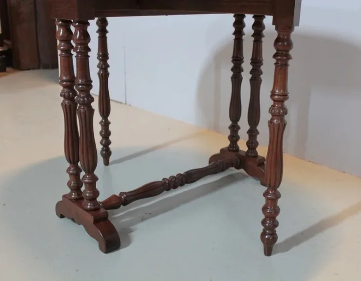 GATELEG TISCH