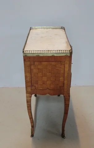 LOUIS XV STYLE CHIFFONNIERE TABLE