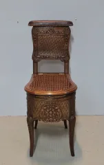 GEMEENSCHAPPELIJKE STOEL