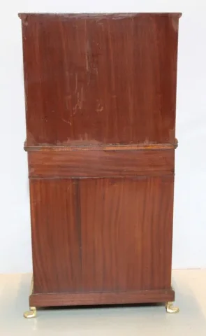 GABINETE CONSULAT STYLE