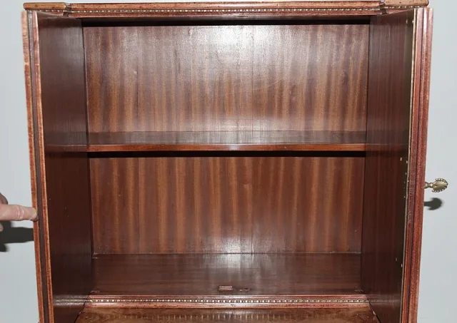 GABINETE CONSULAT STYLE