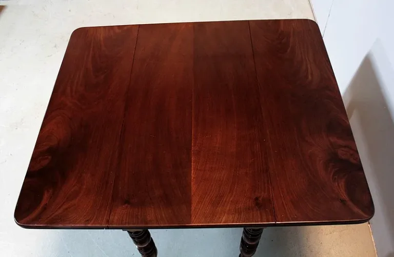 Table à Volets L. Philippe en Axajou XIXeme