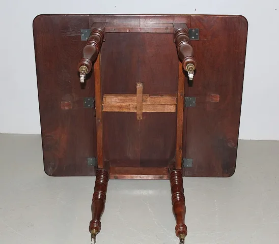 Table à Volets L. Philippe en Axajou XIXeme