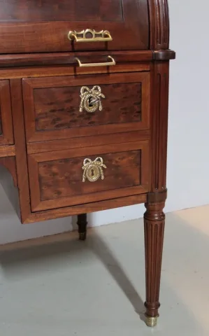 Bureau-Cylindre Bibliothèque Louis XVI en Acajou XVIIIe