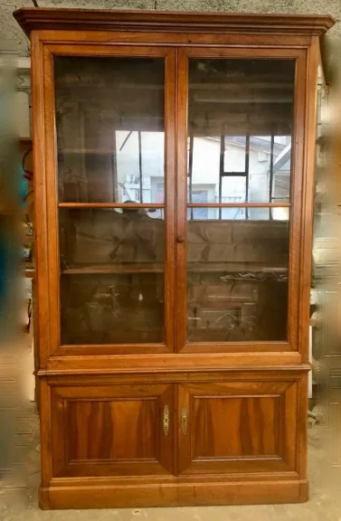 Bibliothèque en noyer