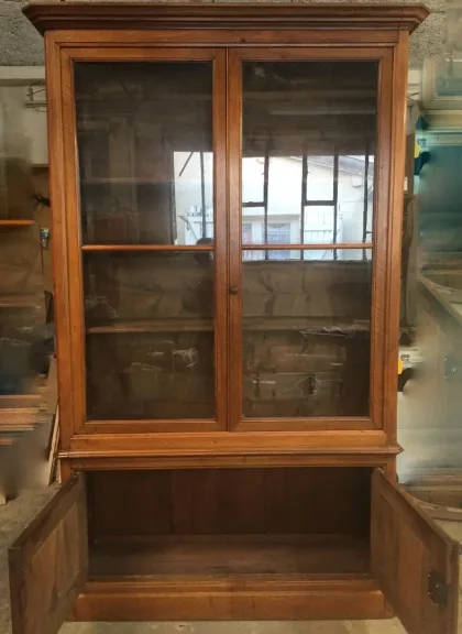 Bibliothèque en noyer