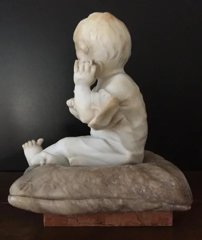 MARMORSTATUETTE