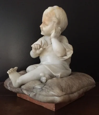 MARMORSTATUETTE