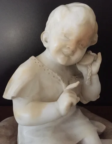MARMORSTATUETTE