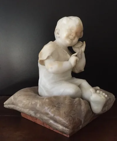 MARMORSTATUETTE