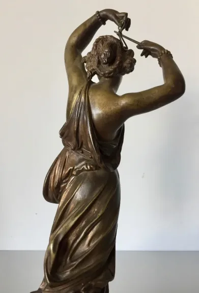 La danse , sculpture en bronze
