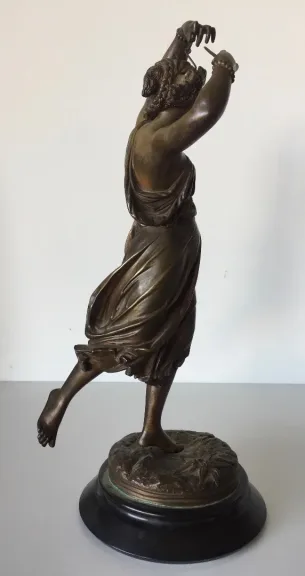 La danse , sculpture en bronze