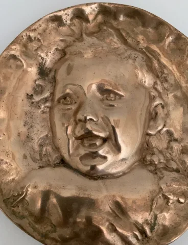 RETRATO DE BRONCE DE UN NIÑO