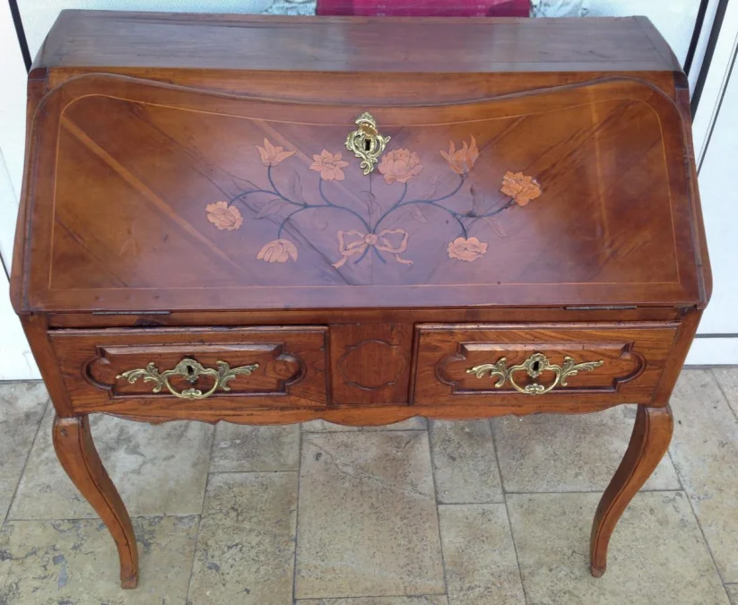 Bureau dos d âne marqueté