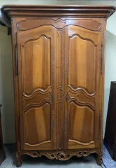 PROVENZAL ARMOIRE