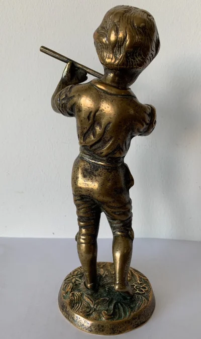 BRONZEN FIGUUR