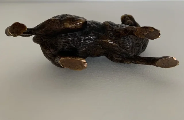 BRONZE-HASEN