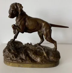 Chien De Chasse à L Arrêt , Sculpture En Bronze signée Lecourtier