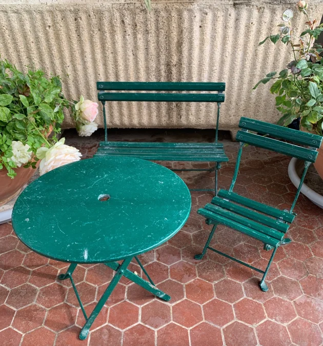 MINIATURE GARDEN FURNITURE