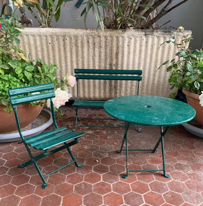 MINIATURE GARDEN FURNITURE