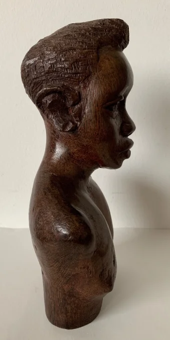 Sculpture En Frêne Représentant Un Buste