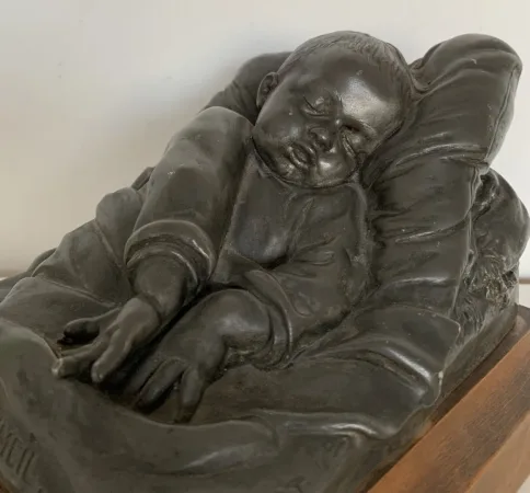 Sujet en étain le sommeil