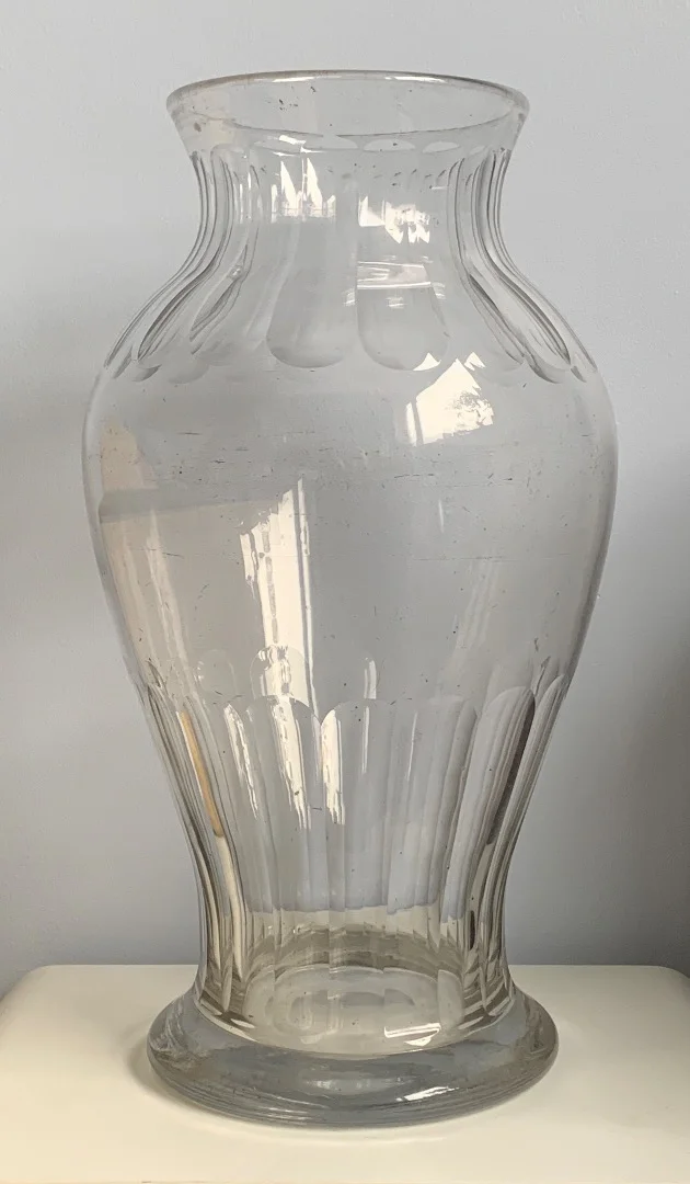 Grand vase en verre soufflé