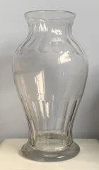 BLOWN GLASS VASE