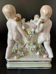 TABLE CENTER PIECE