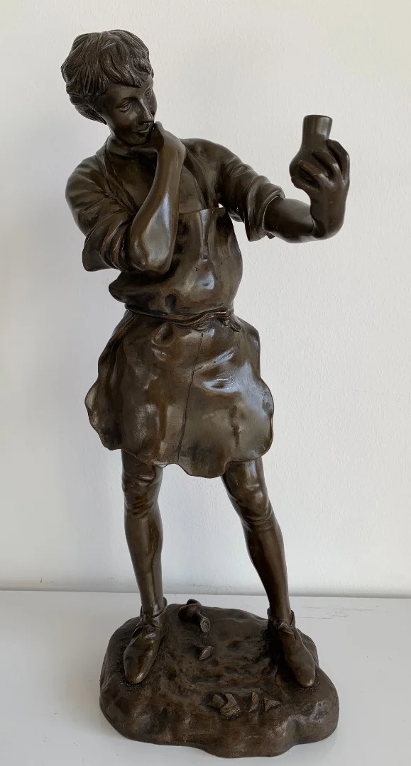 Sculpture En Bronze Représentant Un Potier