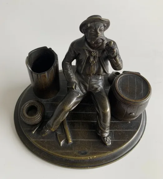 MATCH HOLDER
