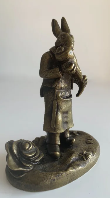 BRONZE HARE