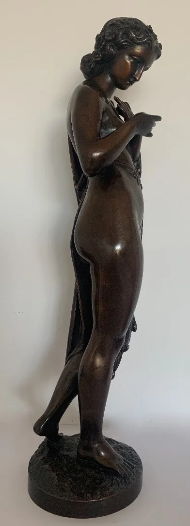 Femme à Moitié Drapée , sculpture en bronze