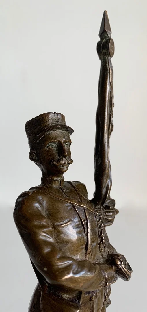 BRONZE FIGURE OF A FIRST WORLD WAR SOLDIER