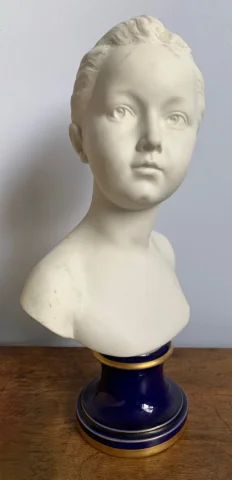 Louise Brongniart , Sujet En Porcelaine