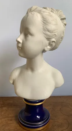 Louise Brongniart , Sujet En Porcelaine