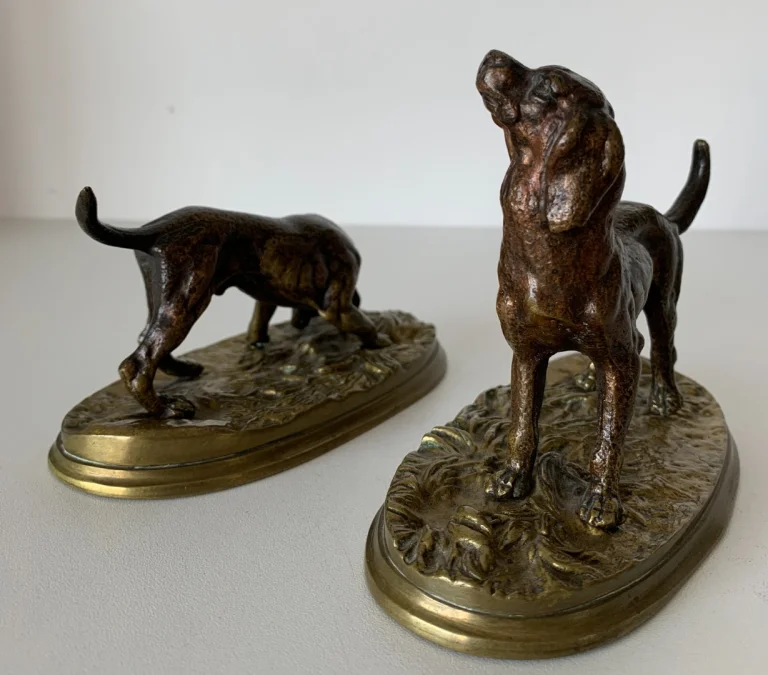 PAAR BRONZEN HONDEN