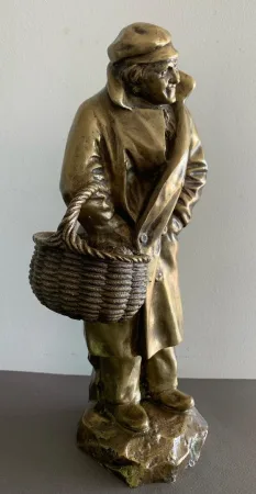 BRONZESTATUETTE