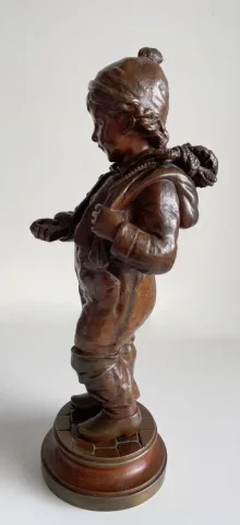 Le Petit Ramoneur , Sculpture En Bronze