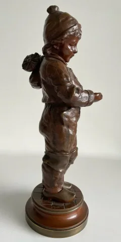 Le Petit Ramoneur , Sculpture En Bronze