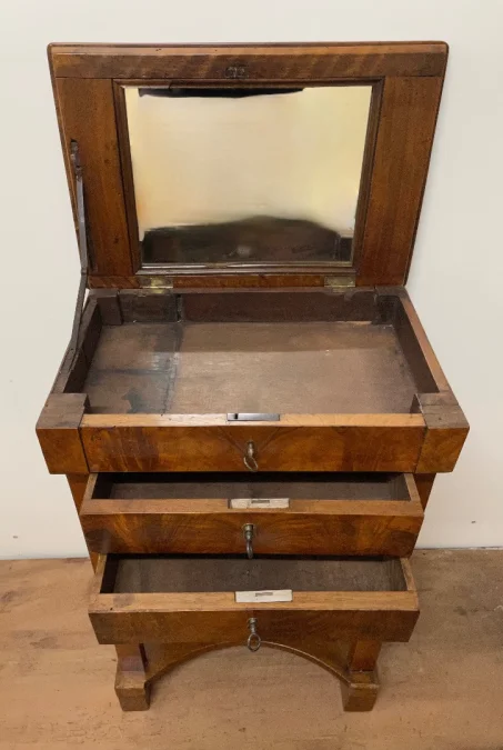 Petite Table d appoint Ou Travailleuse En Noyer