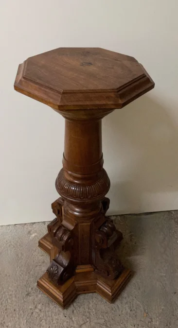WALNUT COLUMN