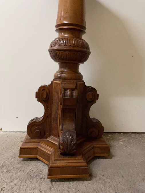 WALNUT COLUMN