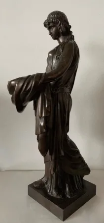 BRONZEFIGUR