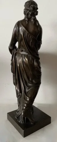 Femme Drapée à  L Antique , Sculpture En Bronze